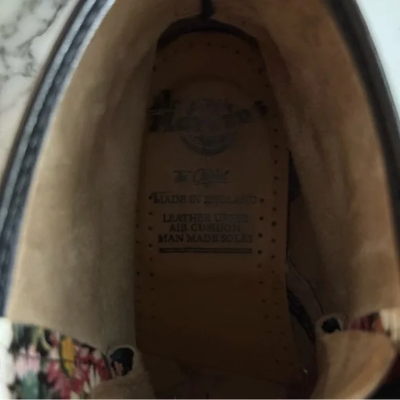 Dr. Martens RARE Vintage Floral Combat Leather Boots - Picture 6 of 9